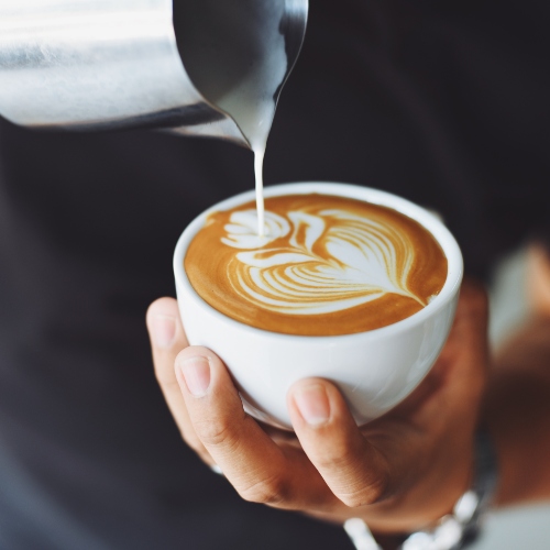 7 Dinge, die wir nur im Homeoffice machen — Kaffeetassee