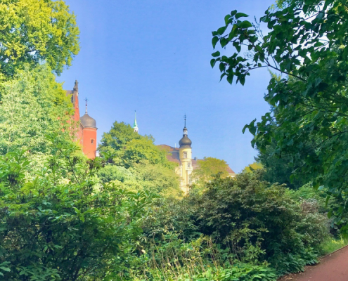 Sommer in Oldenburg Schlossgarten Blick aufs Schloss
